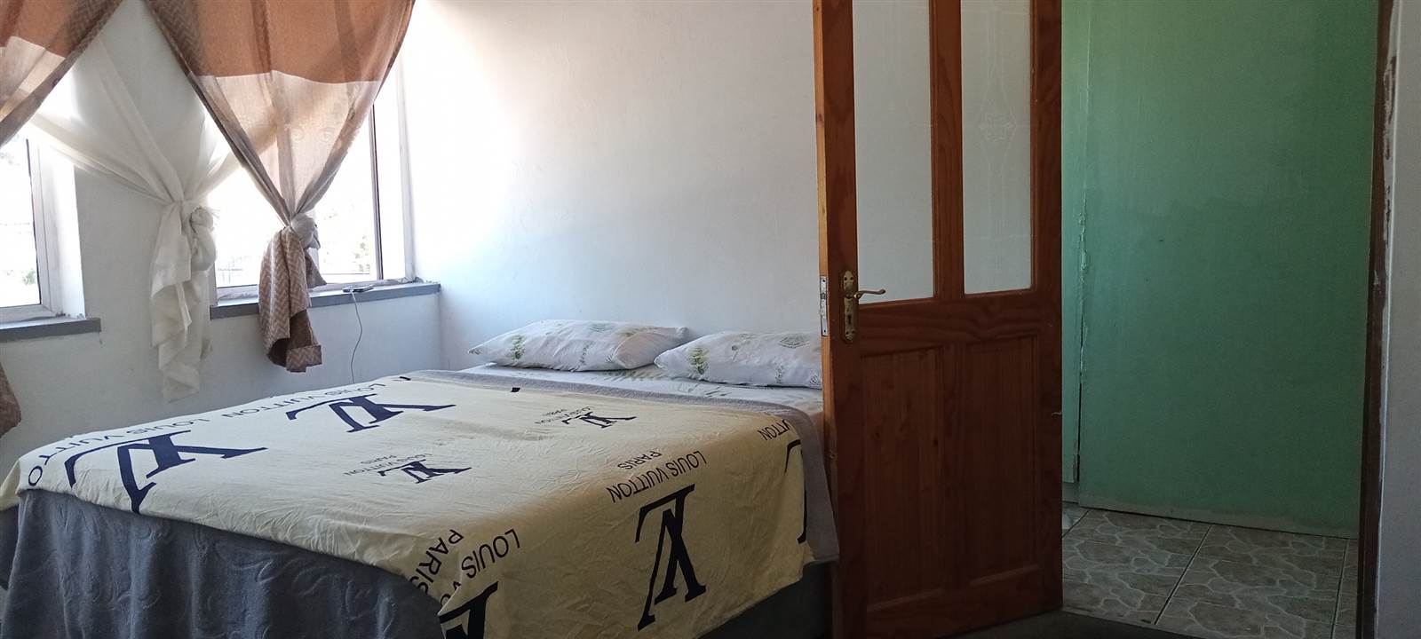 3 Bed Apartment in Umbilo photo number 7