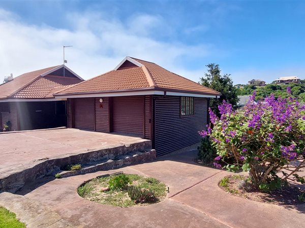 2 Bed House in Dolphin Creek Golf Estate