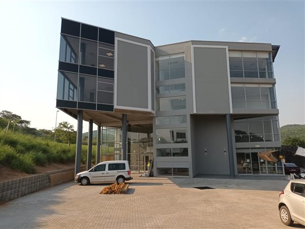 58  m² Commercial space in Drum Rock