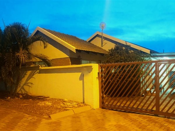 3 Bedroom House 3 Bedroom House