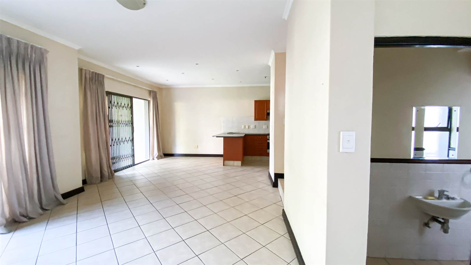3 Bed Townhouse in Ebotse Estate photo number 12