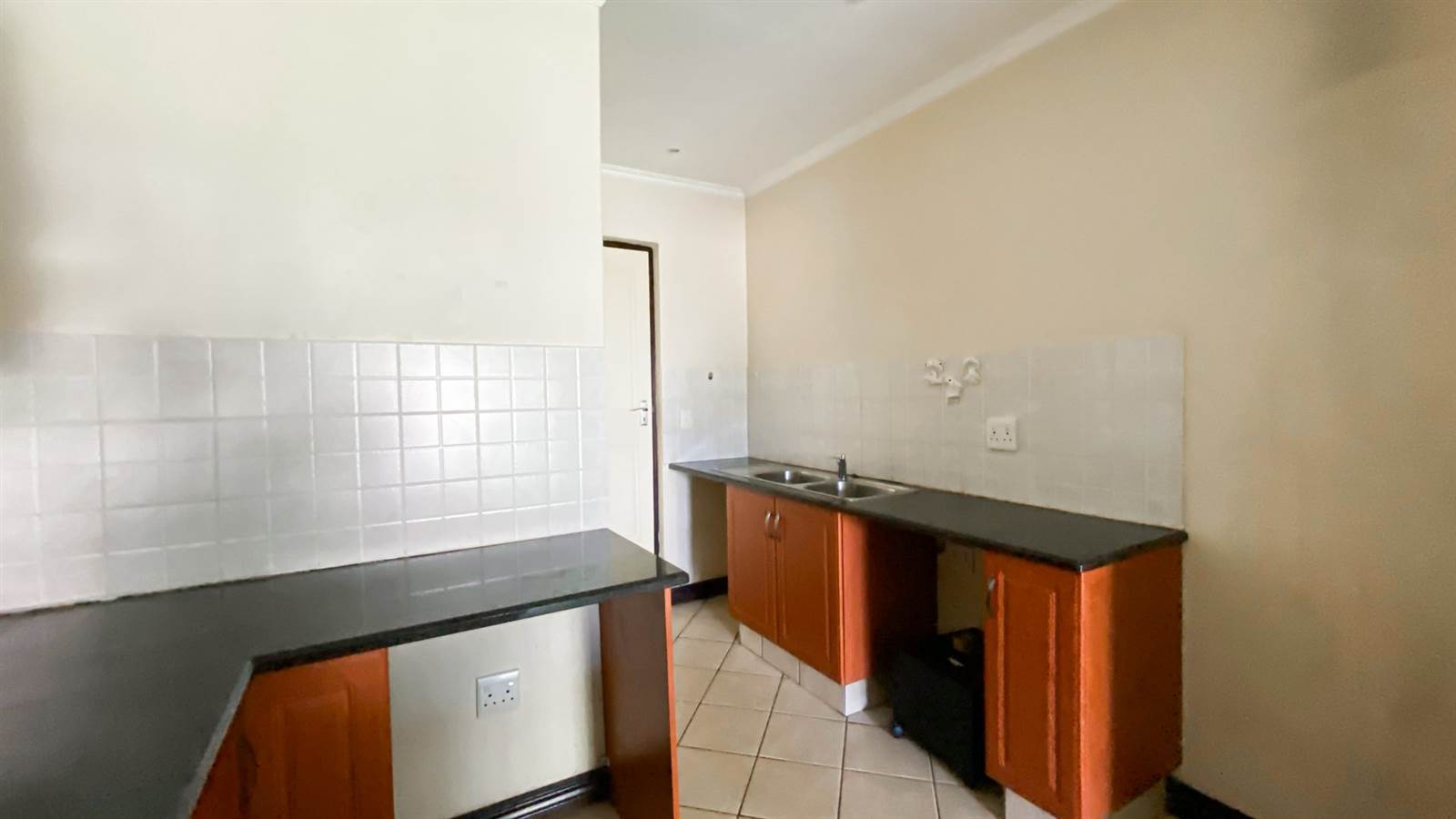3 Bed Townhouse in Ebotse Estate photo number 16