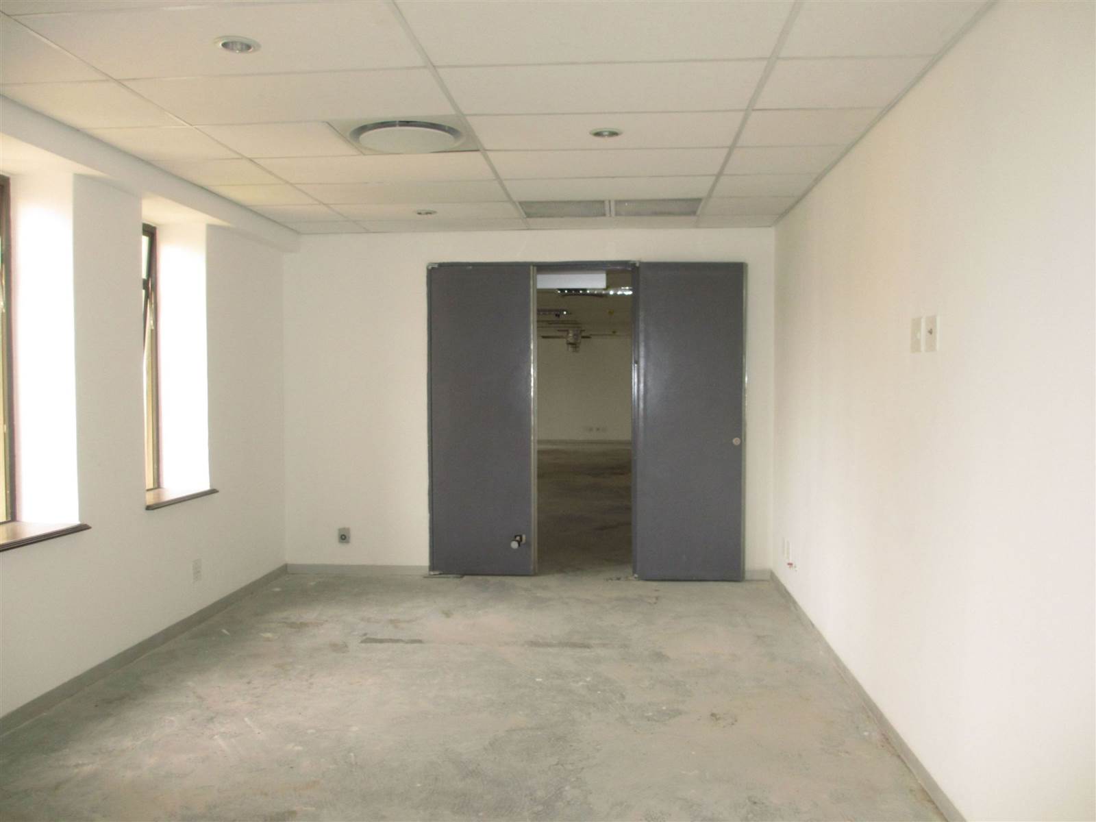 240  m² Commercial space in Fourways photo number 6