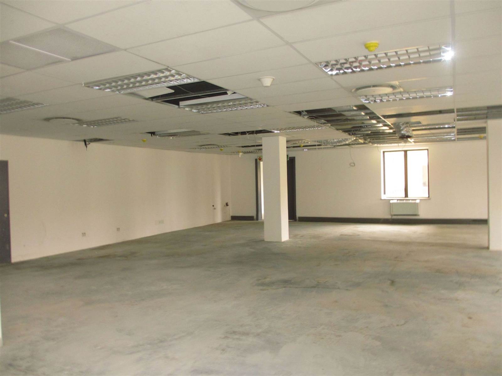240  m² Commercial space in Fourways photo number 11