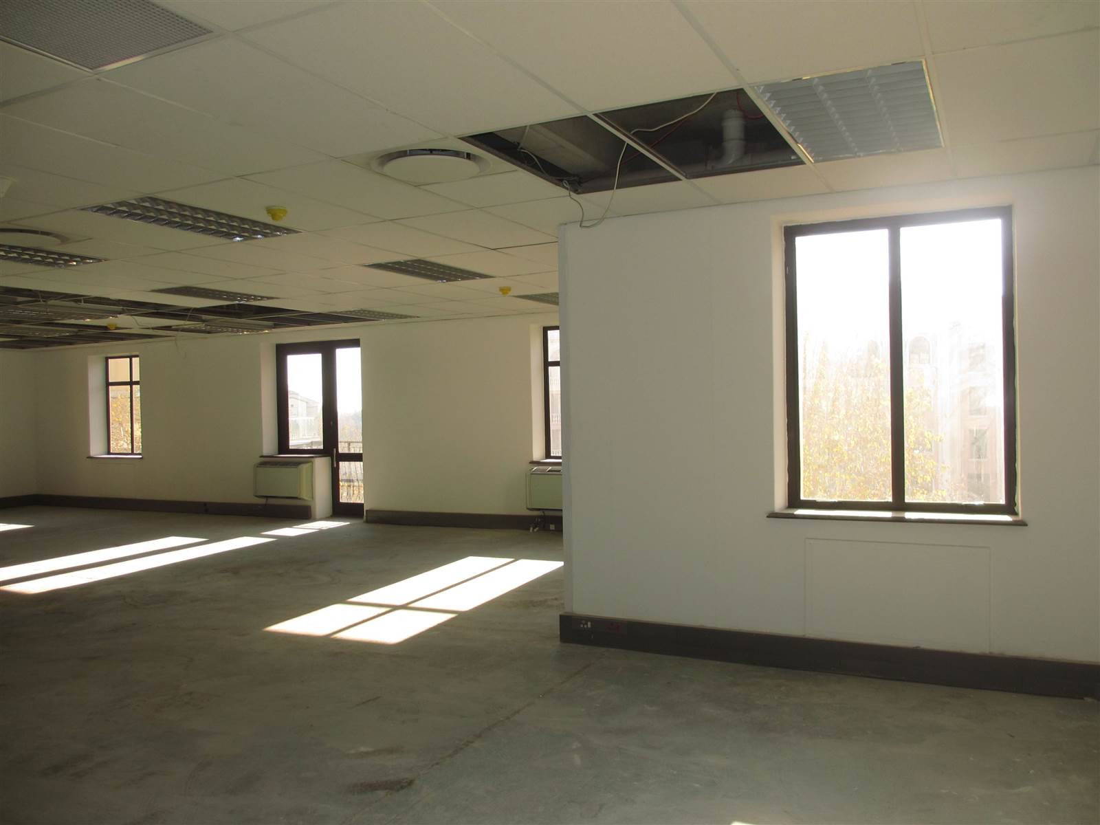 240  m² Commercial space in Fourways photo number 14