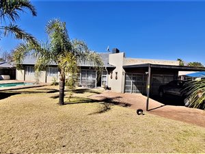 4 Bed House in Bonaero Park