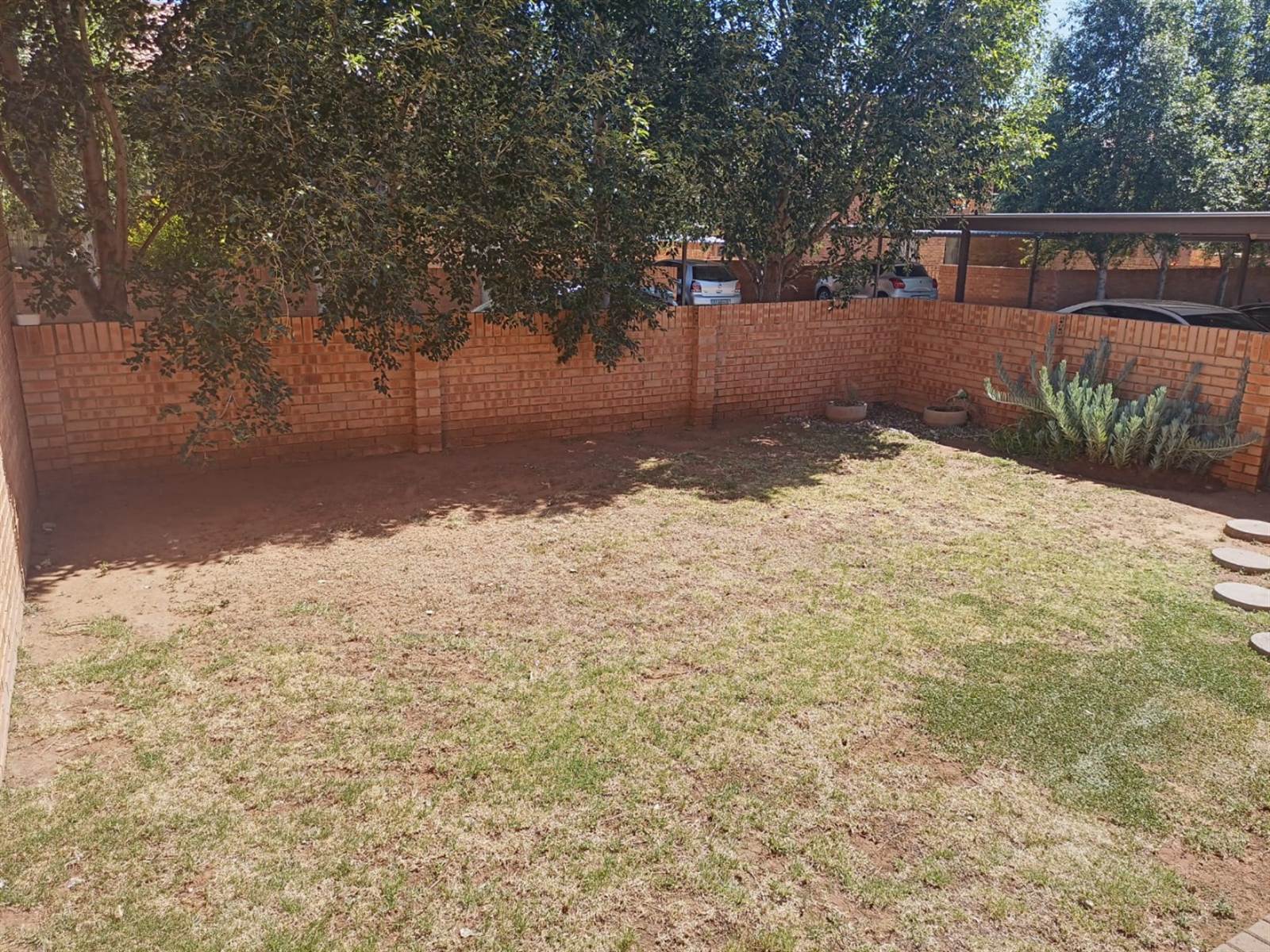 2 Bed Townhouse in Spitskop photo number 12