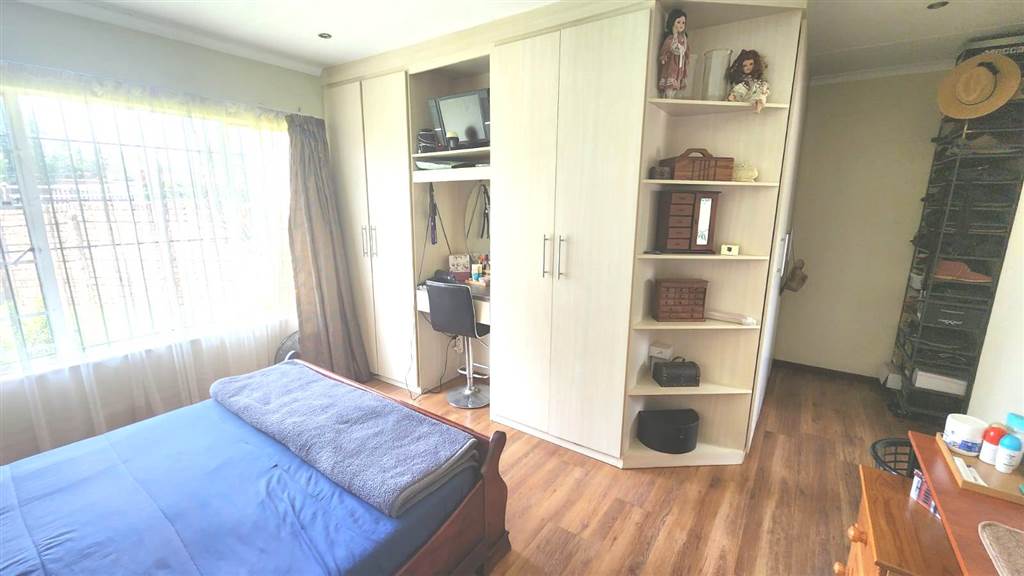 3 Bed Simplex in Doornpoort and surrounds photo number 25
