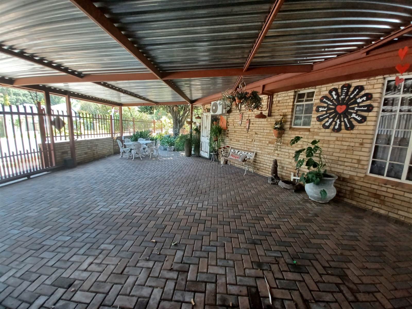 2 Bed Townhouse in Parys photo number 5