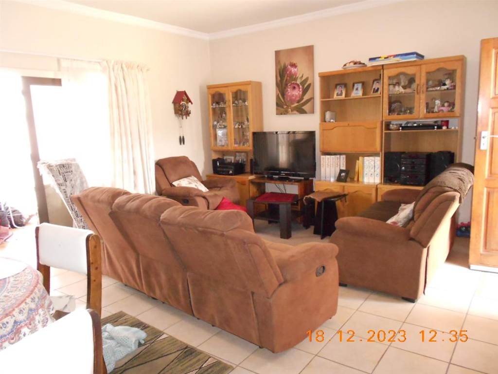 3 Bed House in Rietvalleirand photo number 18