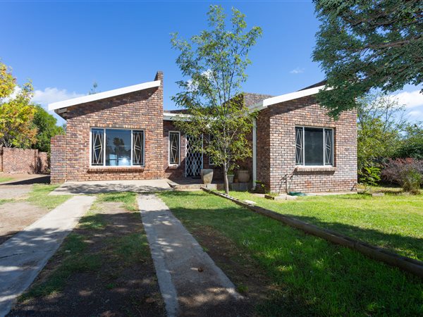 3 Bedroom House 3 Bedroom House