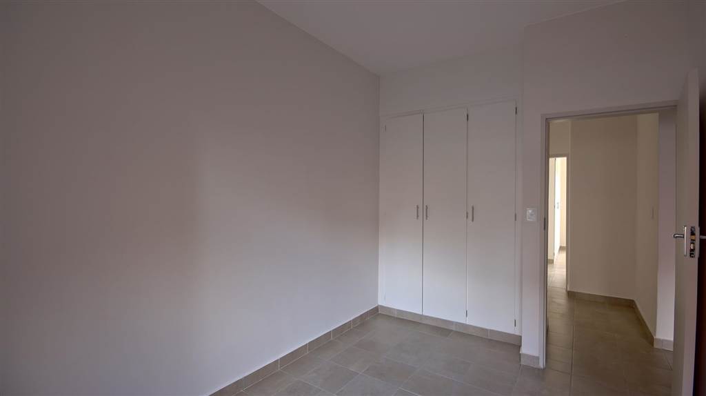 3 Bed Apartment in Wierda Park photo number 13