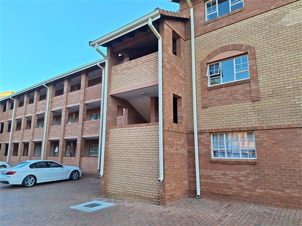 3 Bed Apartment in Monument Park