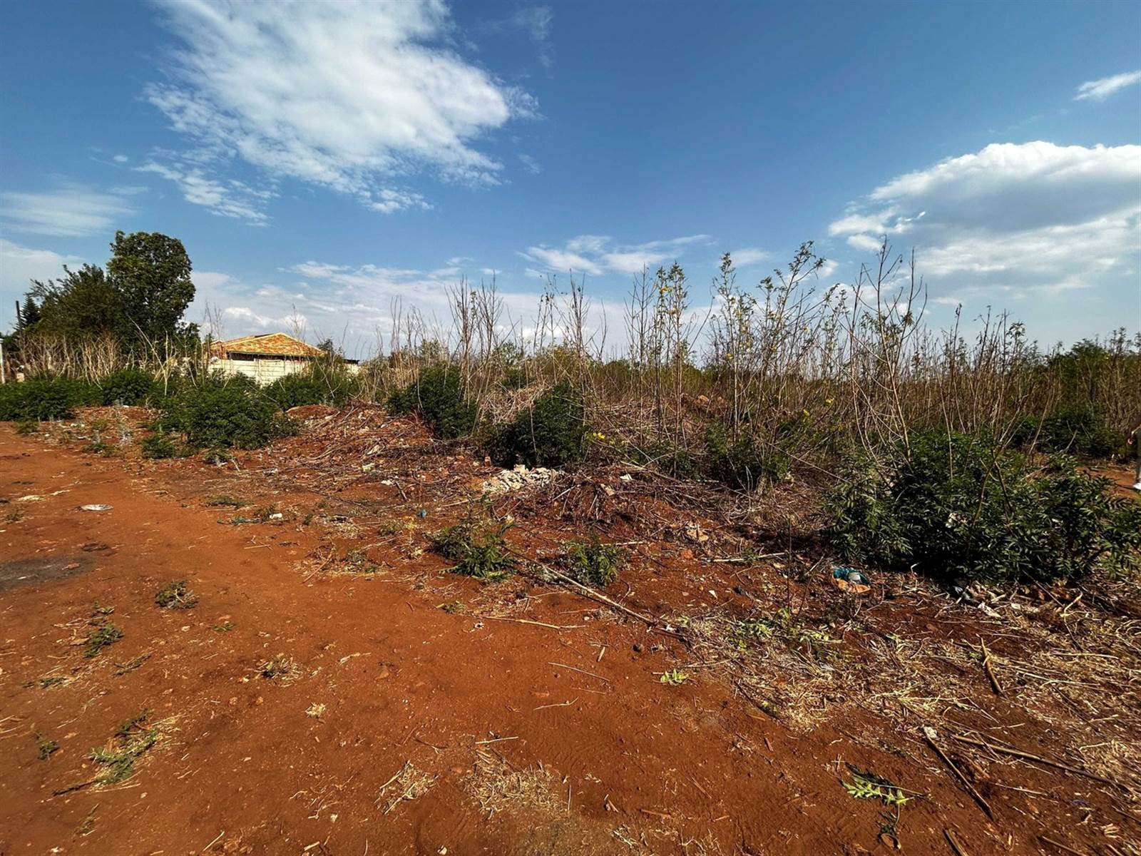 337 m² Land available in Akasia photo number 1