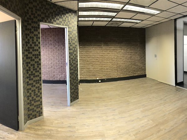 65.4700012207031  m² Office Space
