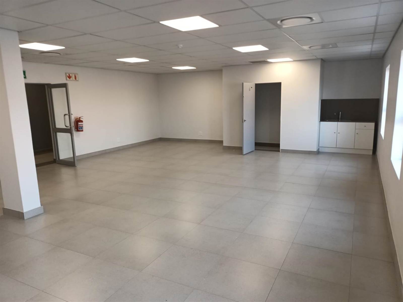 81  m² Commercial space in Nelspruit Central photo number 8