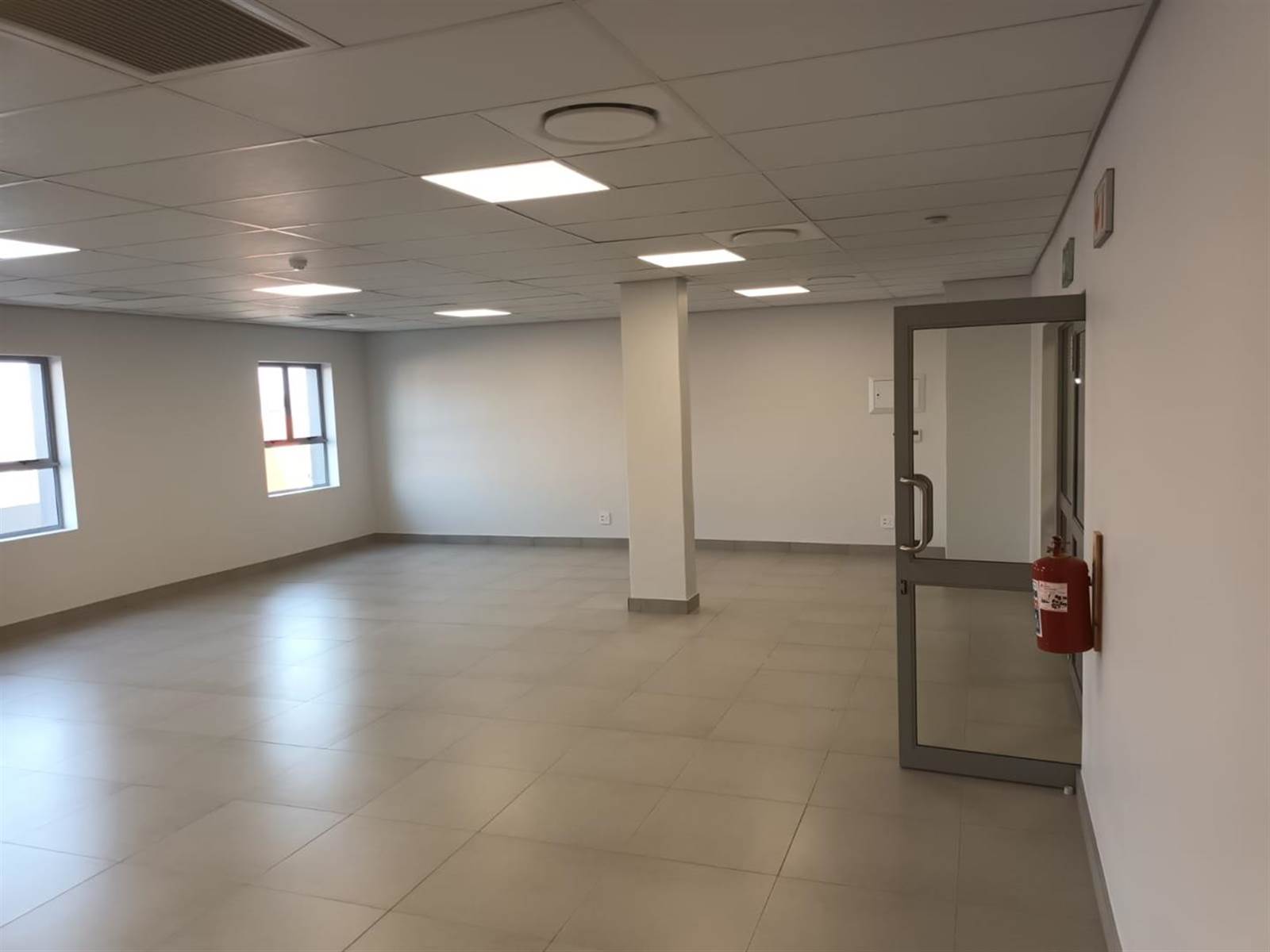81  m² Commercial space in Nelspruit Central photo number 5