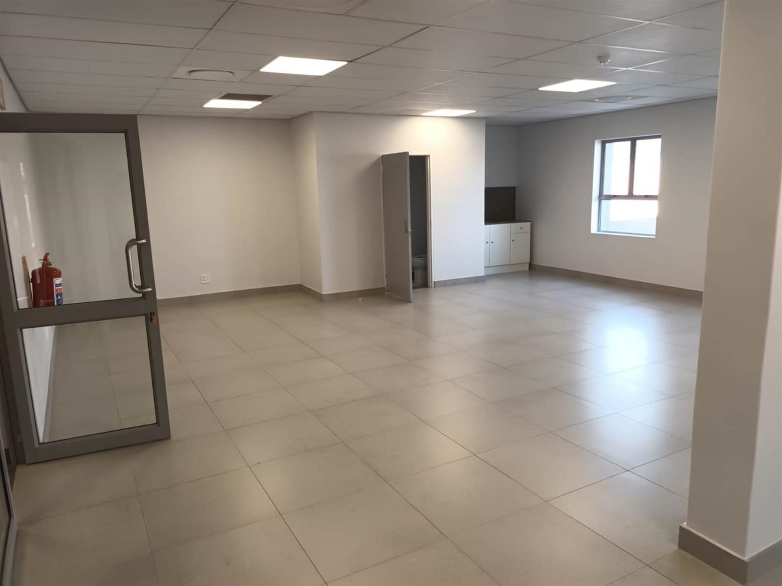 81  m² Commercial space in Nelspruit Central photo number 7
