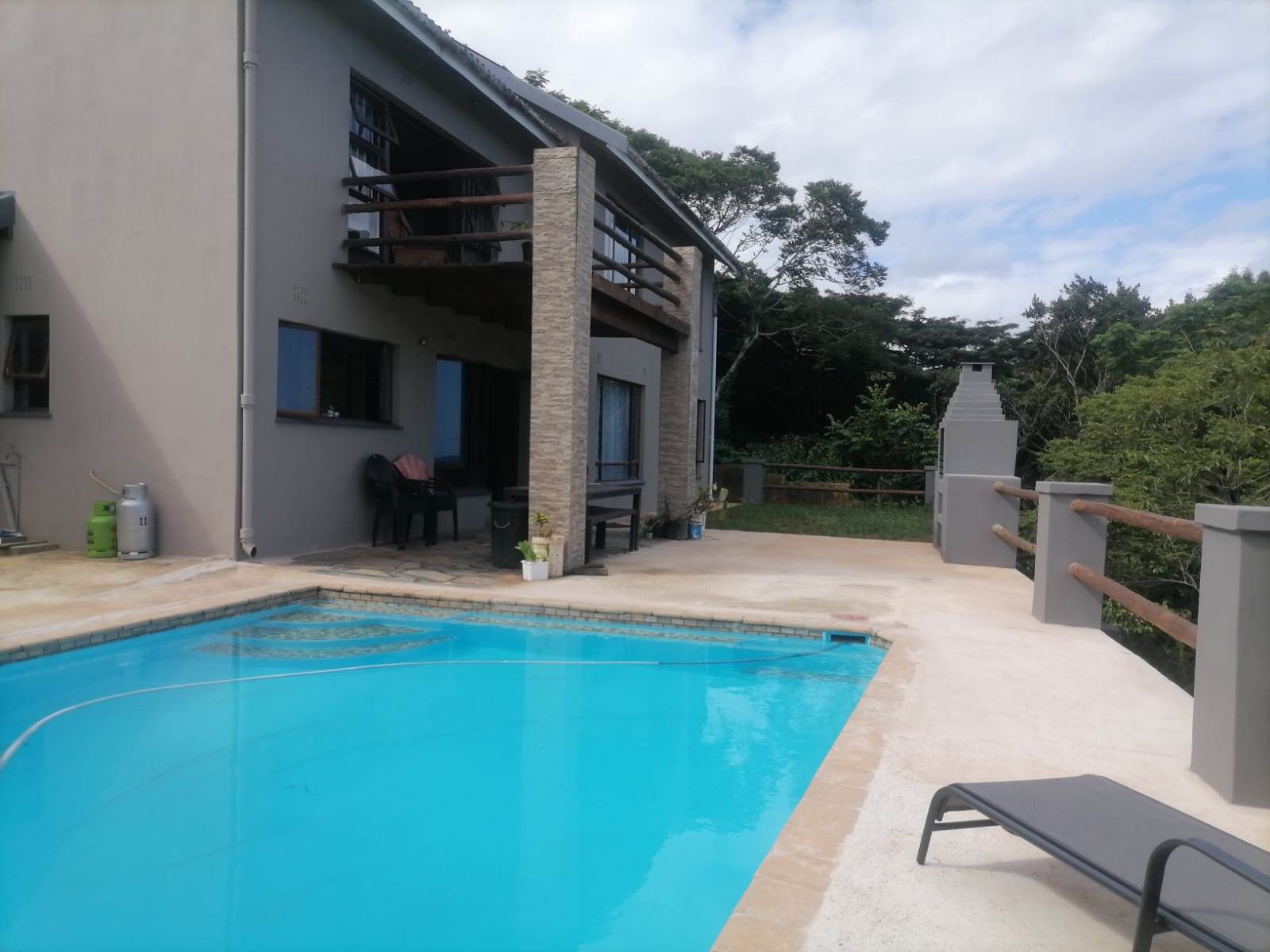 4 Bed House in Umtentweni photo number 19