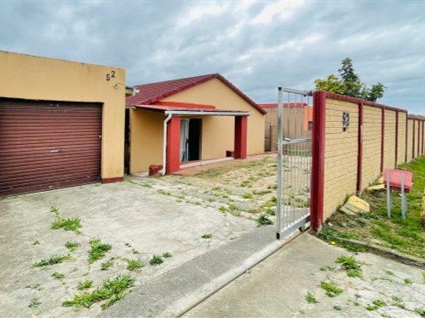 3 Bedroom House 3 Bedroom House