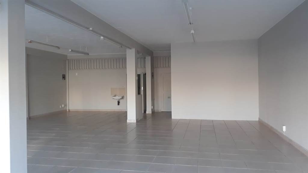 111  m² Commercial space in Ramsgate photo number 12