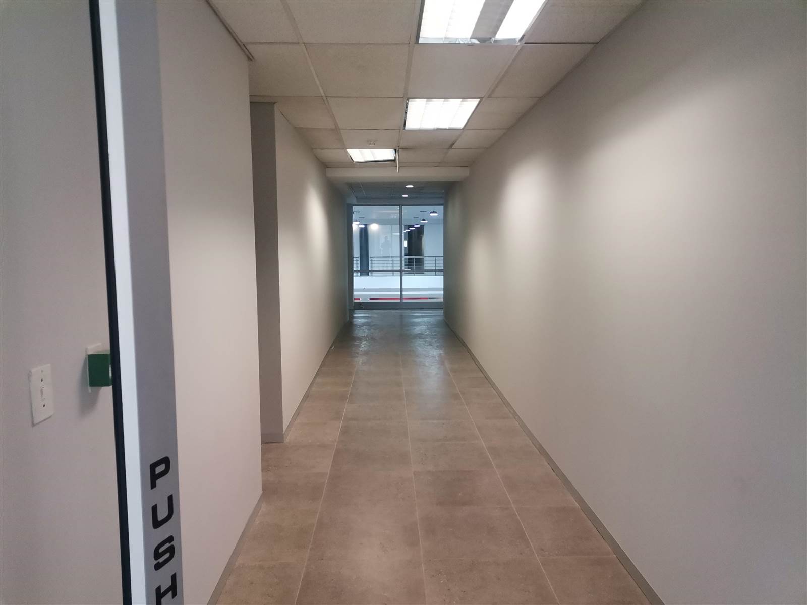 261  m² Commercial space in Bedfordview photo number 5