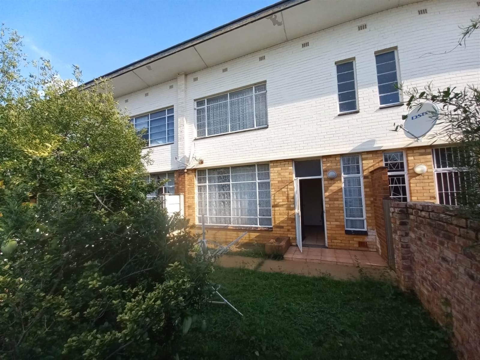 2 Bed Townhouse in Potchefstroom Central photo number 18