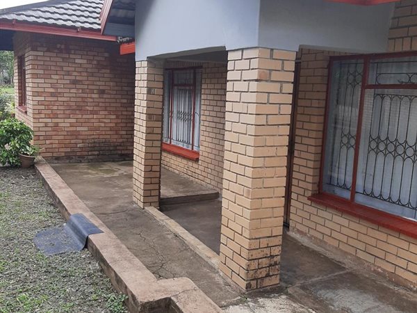 4 Bedroom House 4 Bedroom House
