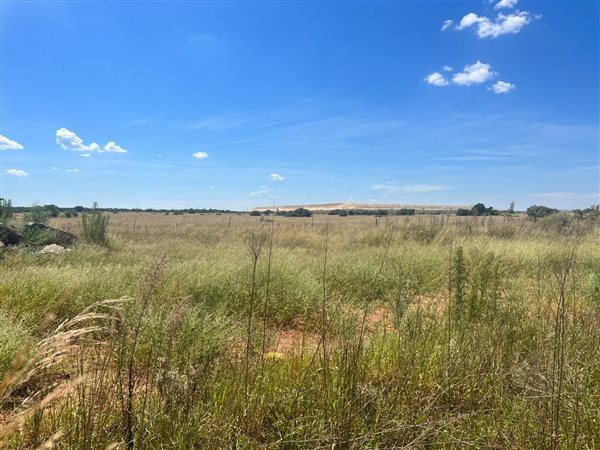 6 ha Land available in Stilfontein
