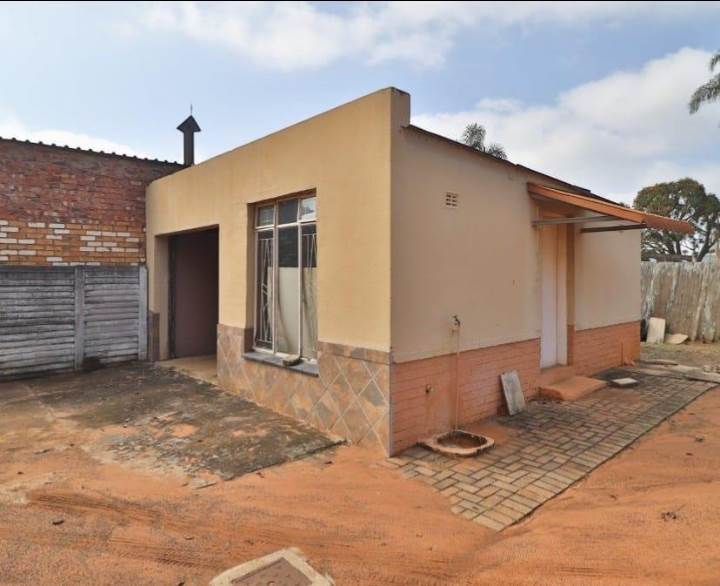 4 Bed House in Pretoria Gardens photo number 17