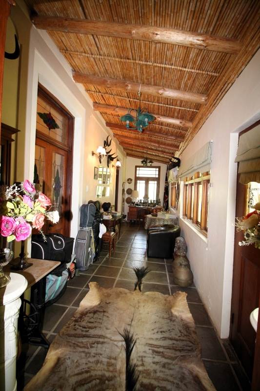 7 Bed House in Montagu photo number 17