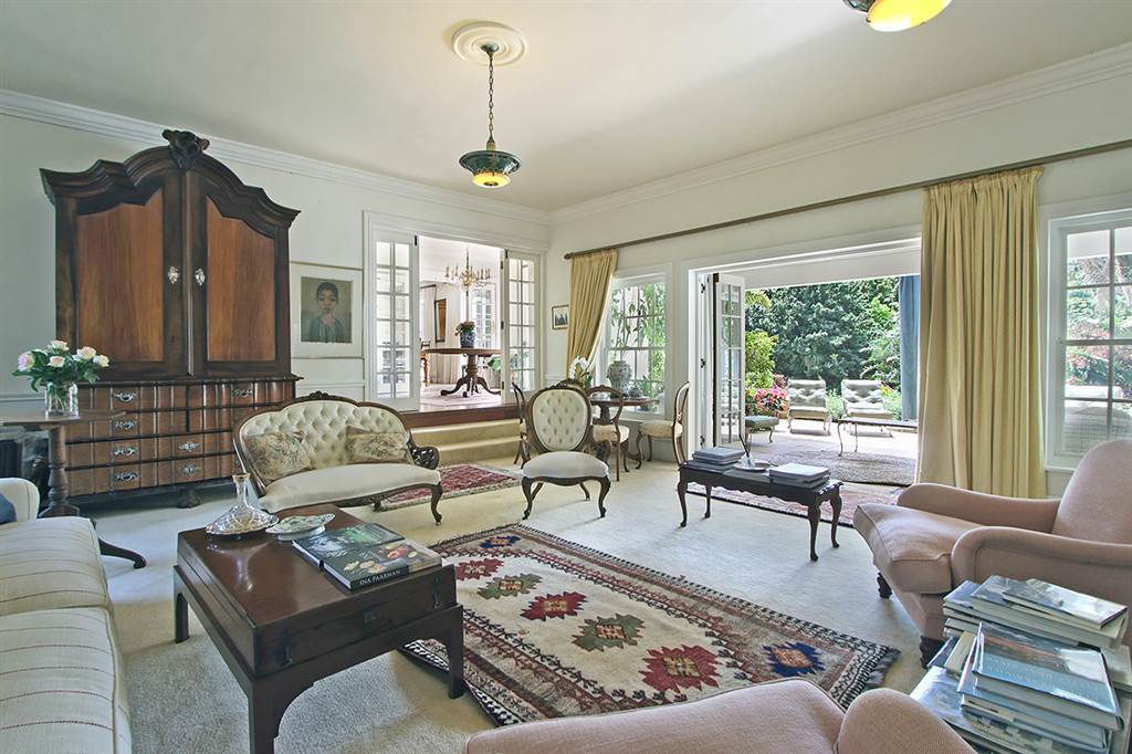 4 Bed House in Constantia photo number 6