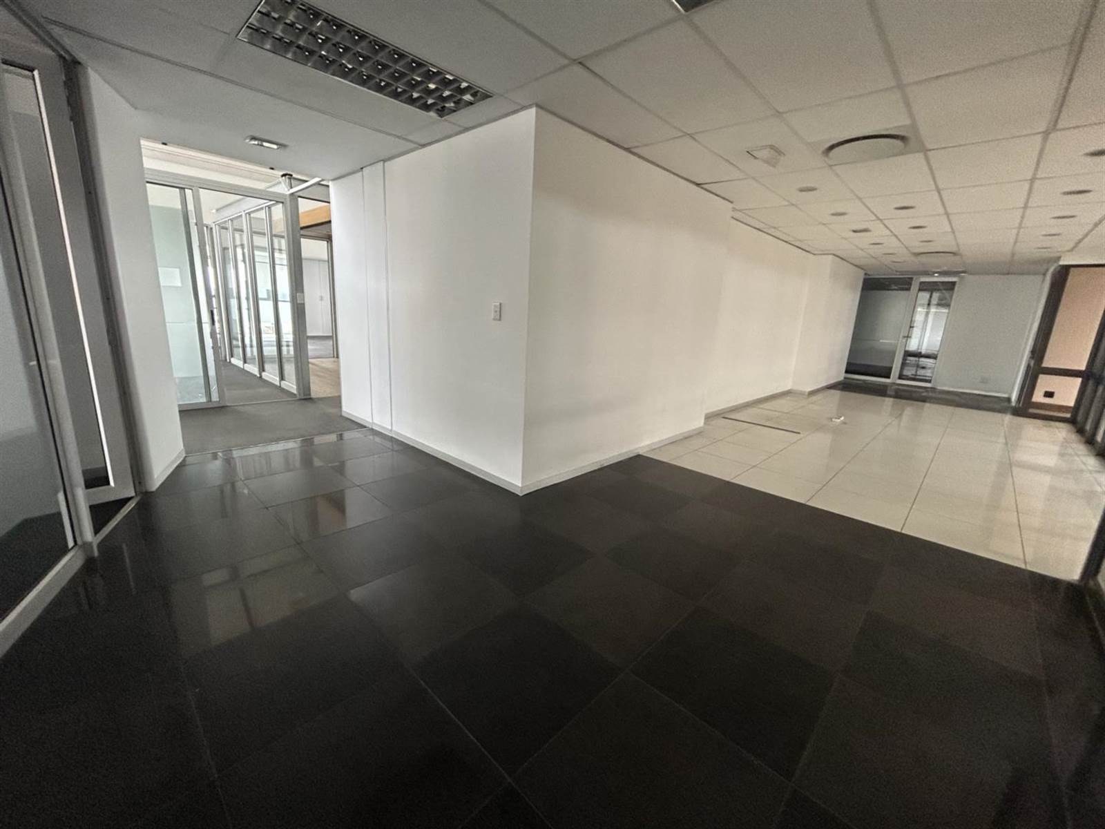 429  m² Office Space in Irene photo number 2