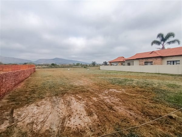 823 m² Land available in The Islands Estate