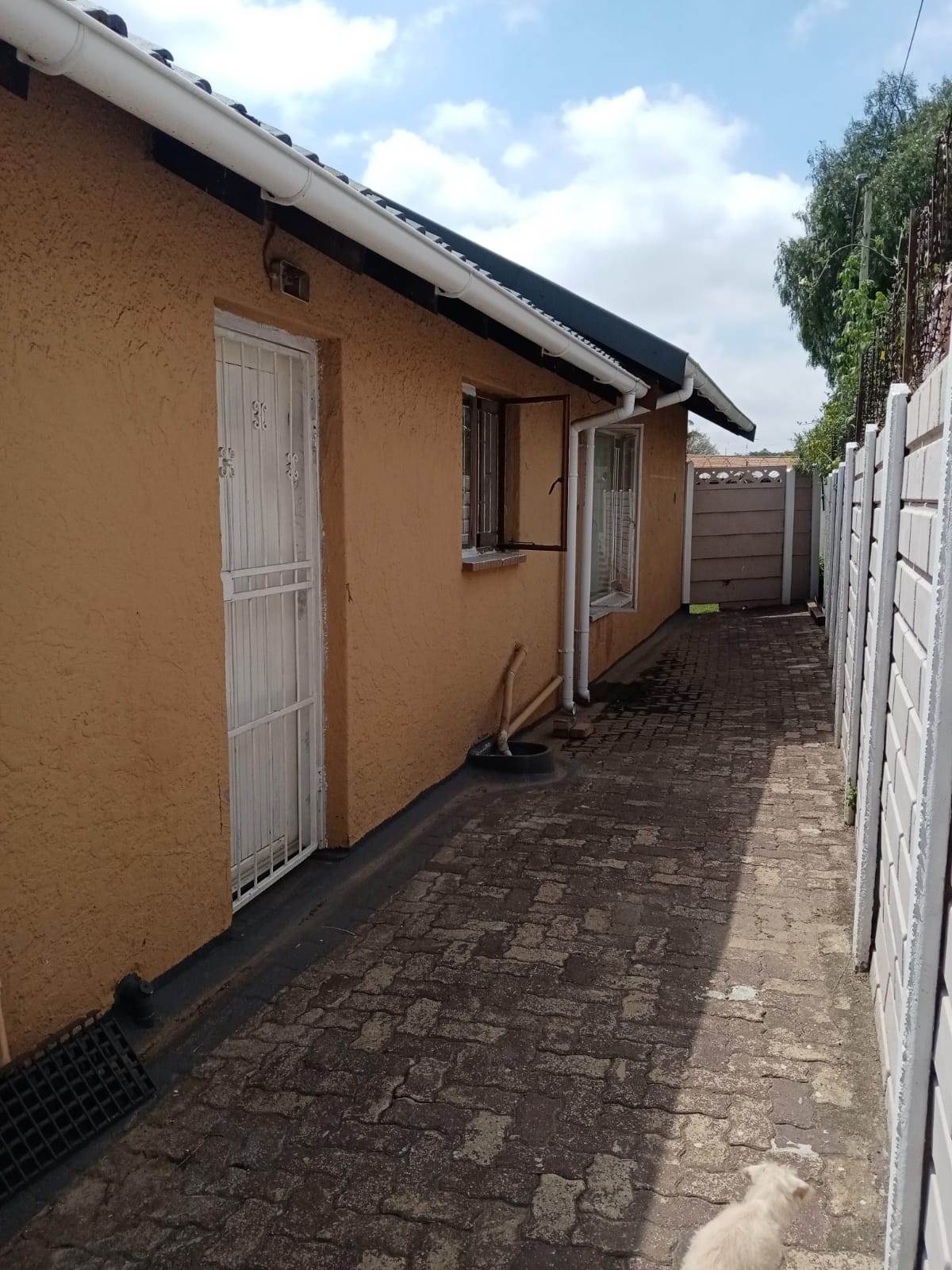 3 Bed House in Brakpan photo number 8