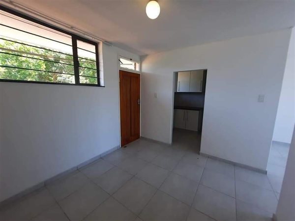 2.5 Bed Flat