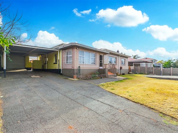 3 Bedroom House 3 Bedroom House