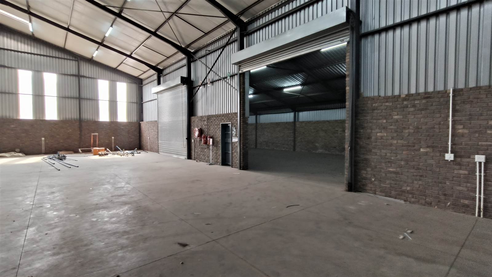 1690  m² Industrial space in Faerie Glen photo number 6