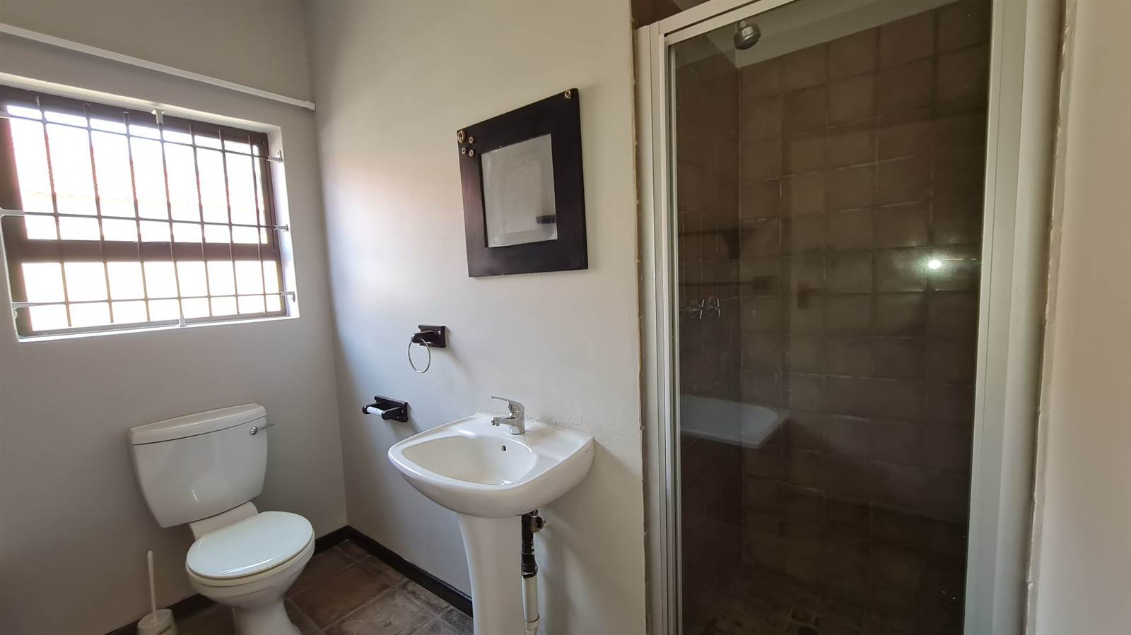 2 Bed Townhouse in Polokwane Central photo number 17
