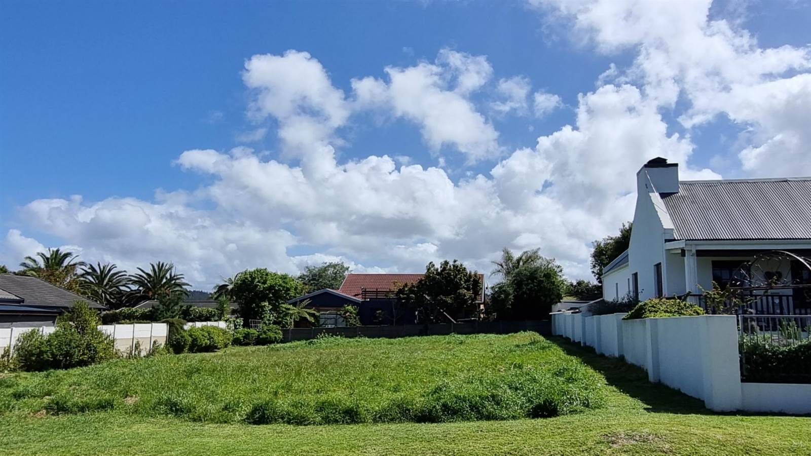 600 m² Land available in Herolds Bay photo number 4