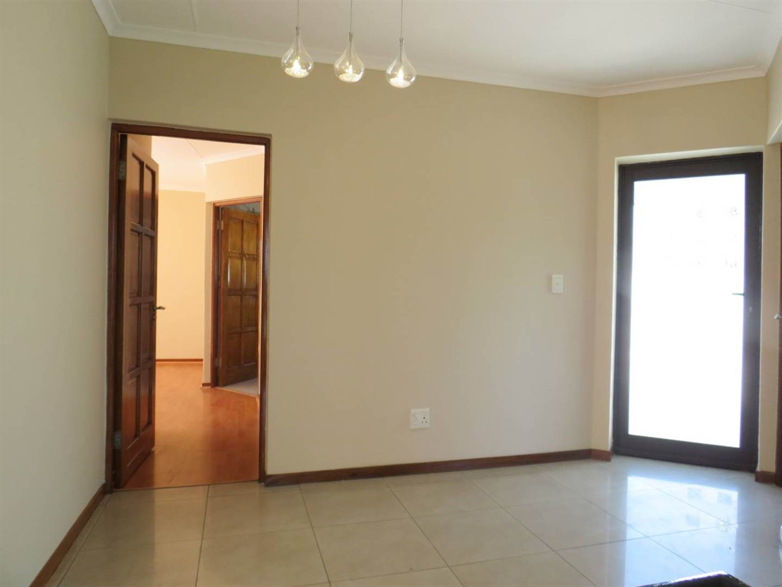 4 Bed House in Greenstone Hill photo number 26