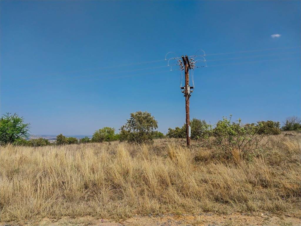 27 m² Land available in Louwlardia photo number 2