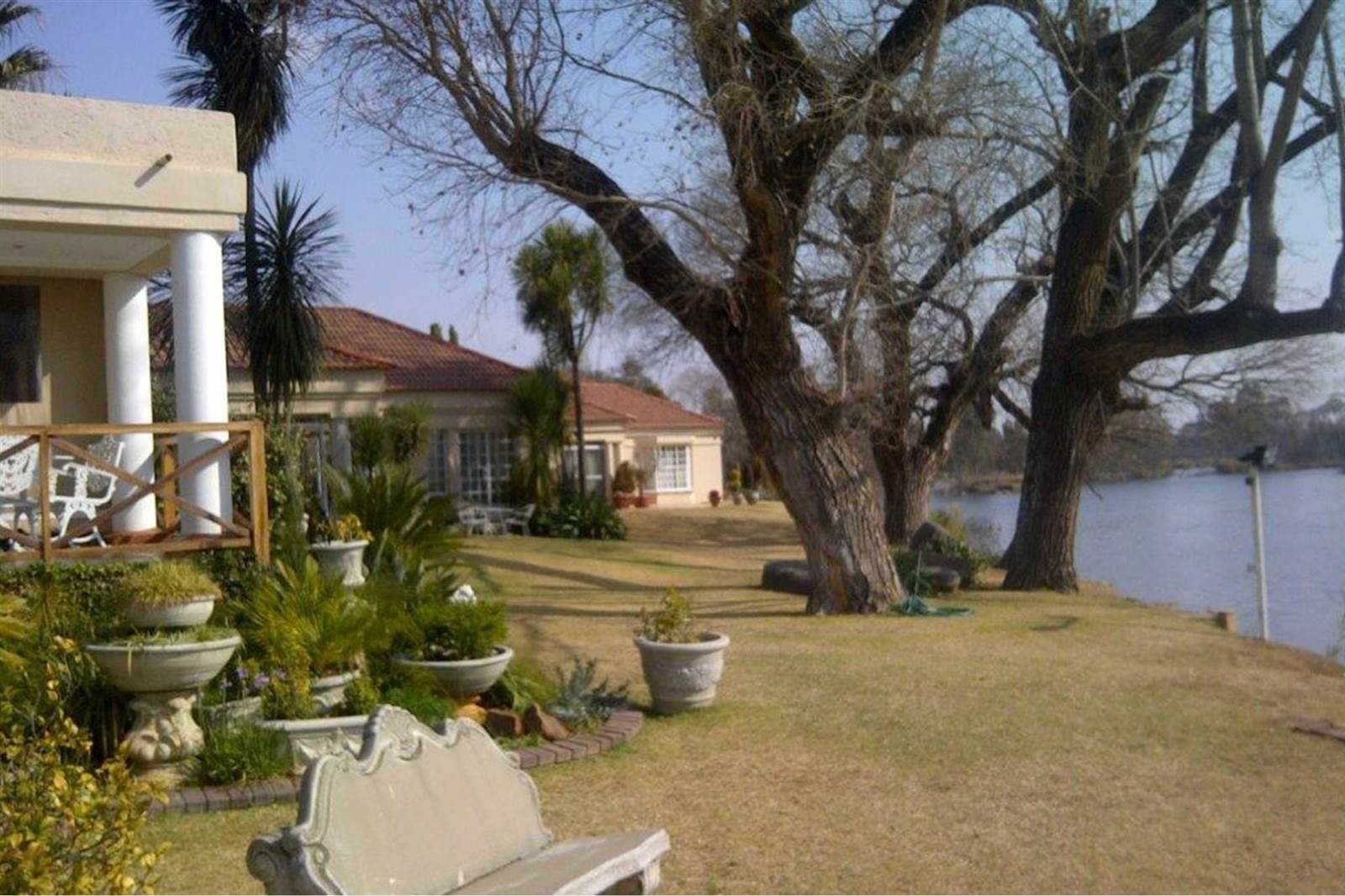 2 Bed Apartment in Parys photo number 4