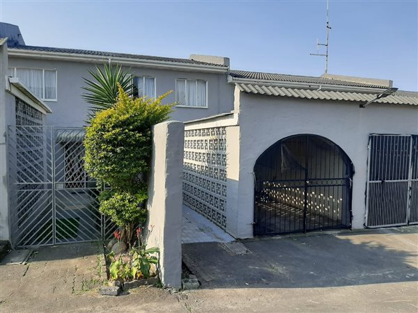 3 Bedroom Duplex 3 Bedroom Duplex