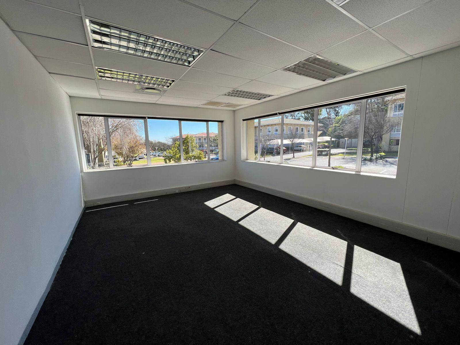 837  m² Commercial space in Rivonia photo number 10