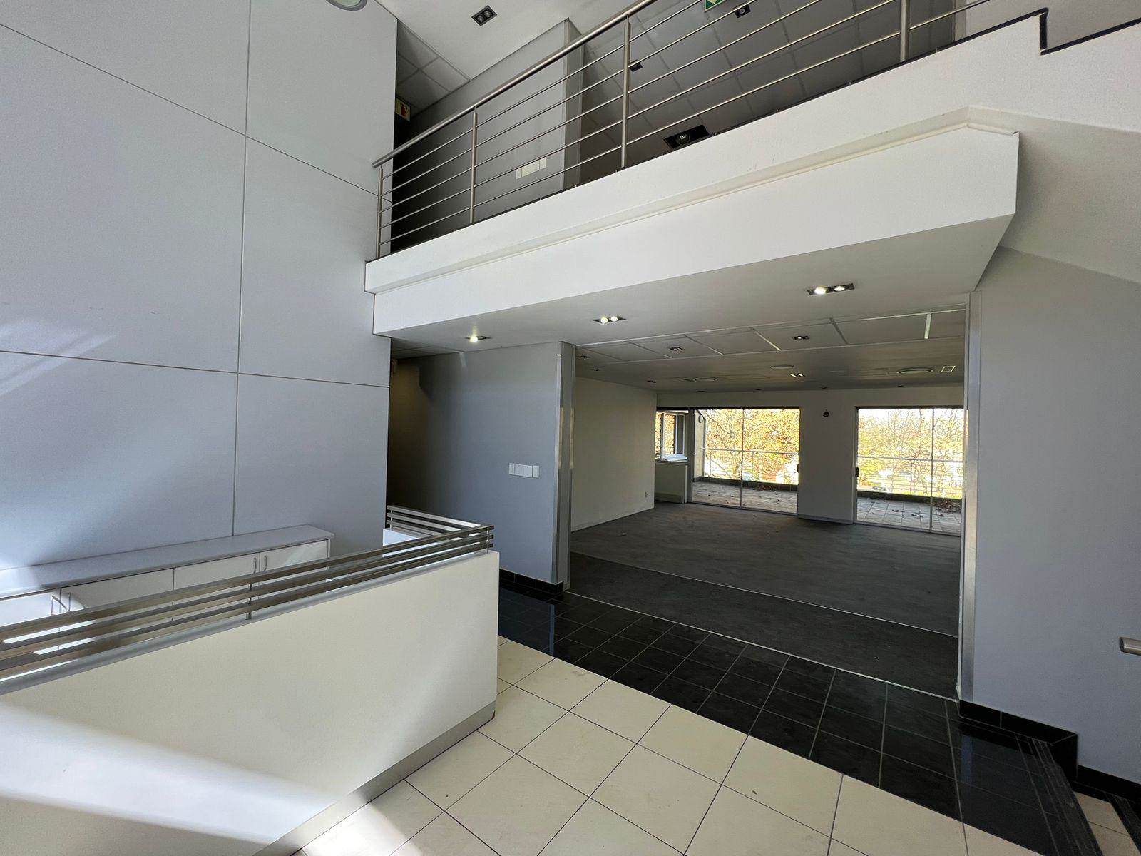 837  m² Commercial space in Rivonia photo number 4