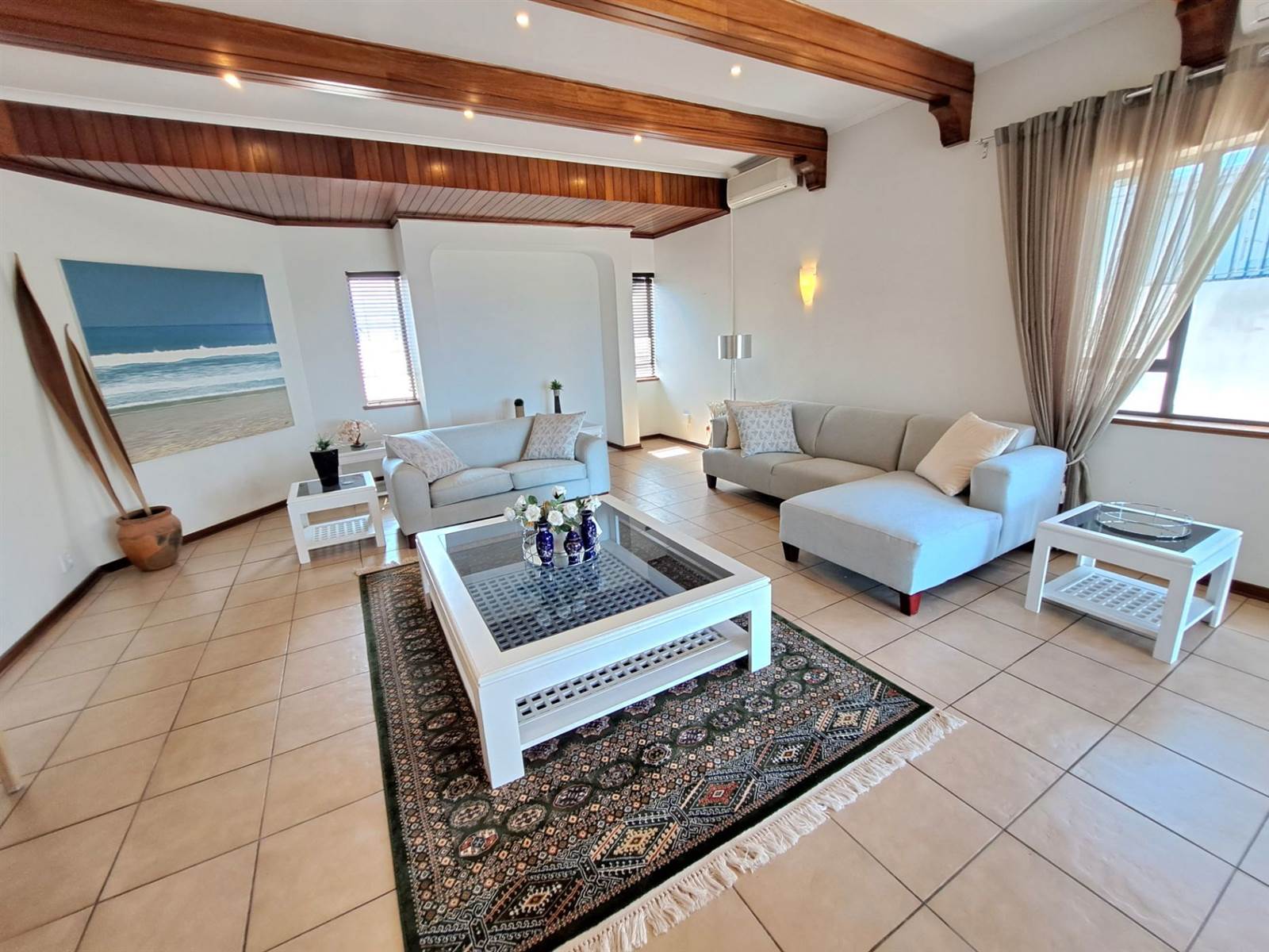 6 Bed House in La Lucia photo number 6