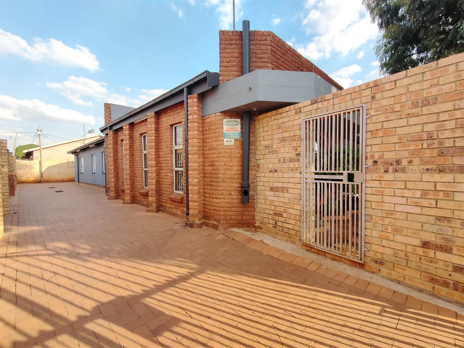 4 Bed House in Lenasia photo number 27