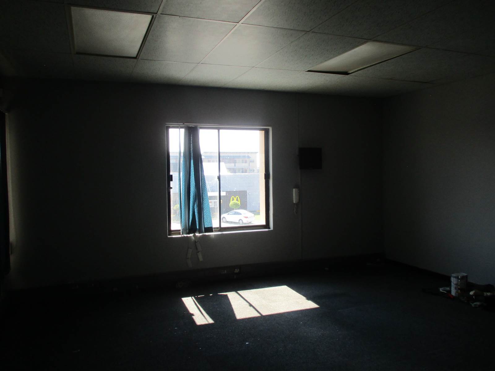 180  m² Office Space in Edenvale photo number 4