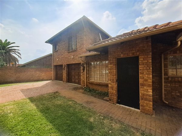 3 Bedroom House 3 Bedroom House
